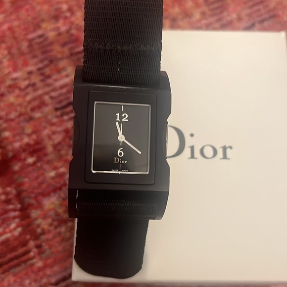 Christian Dior watch - Picture 1 of 8